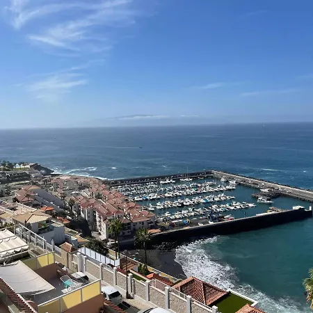 Apartment Gigantes In Front Of Sea